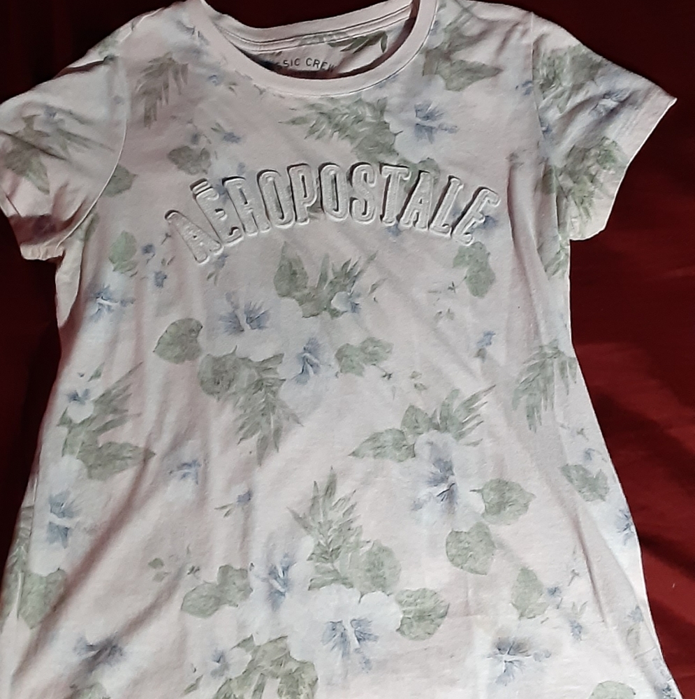 Designer tee